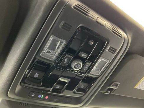 Used 2025 Cadillac Escalade Sport AWD/4WD image 14