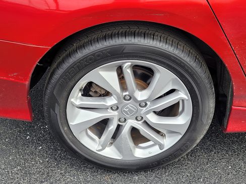 Used 2019 Honda Accord LX image 6