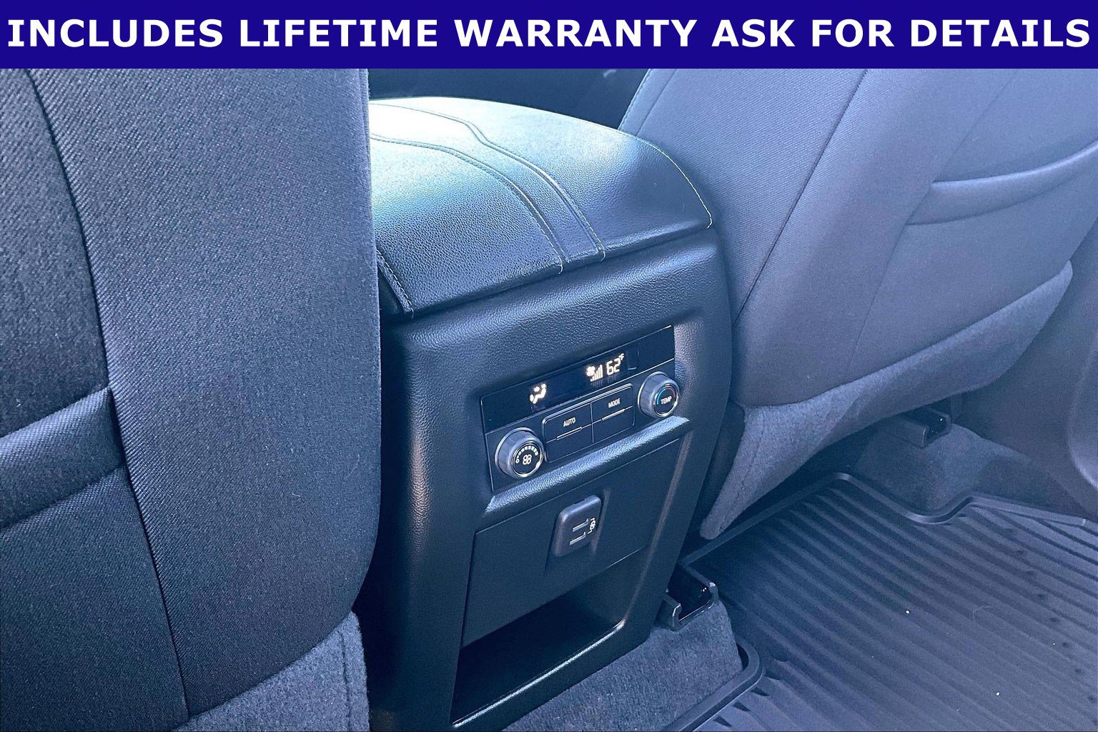 Used 2024 Chevrolet Traverse LT AWD/4WD image 29