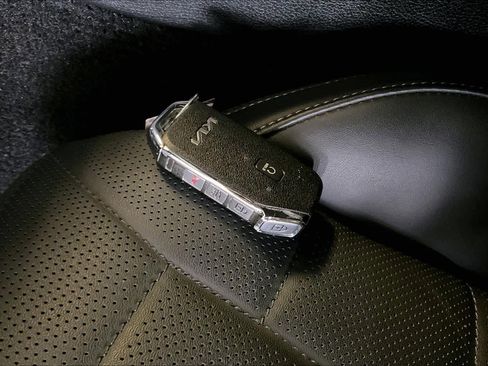 Used 2022 Kia Stinger GT2 image 13