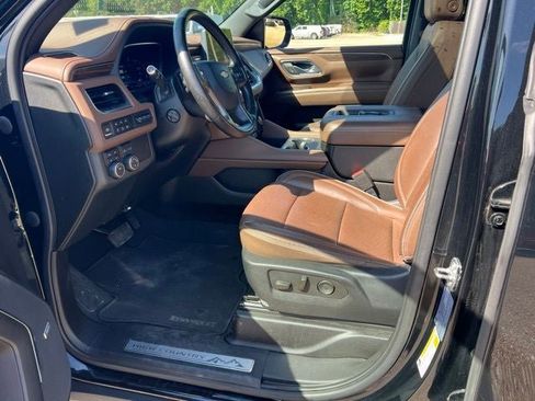 Used 2023 Chevrolet Tahoe High Country AWD/4WD image 11