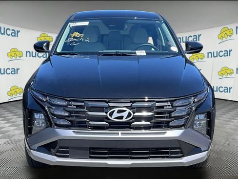 Used 2026 Hyundai Tucson SE AWD/4WD image 2