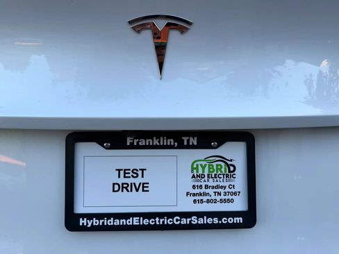 Used 2023 Tesla Model Y Long Range AWD/4WD image 4