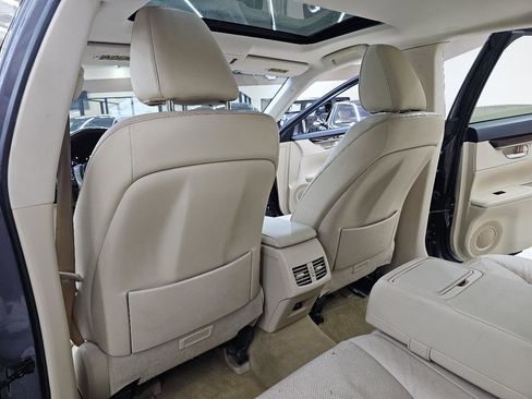 Used 2014 Lexus ES 350 w/ Luxury Package FWD image 25