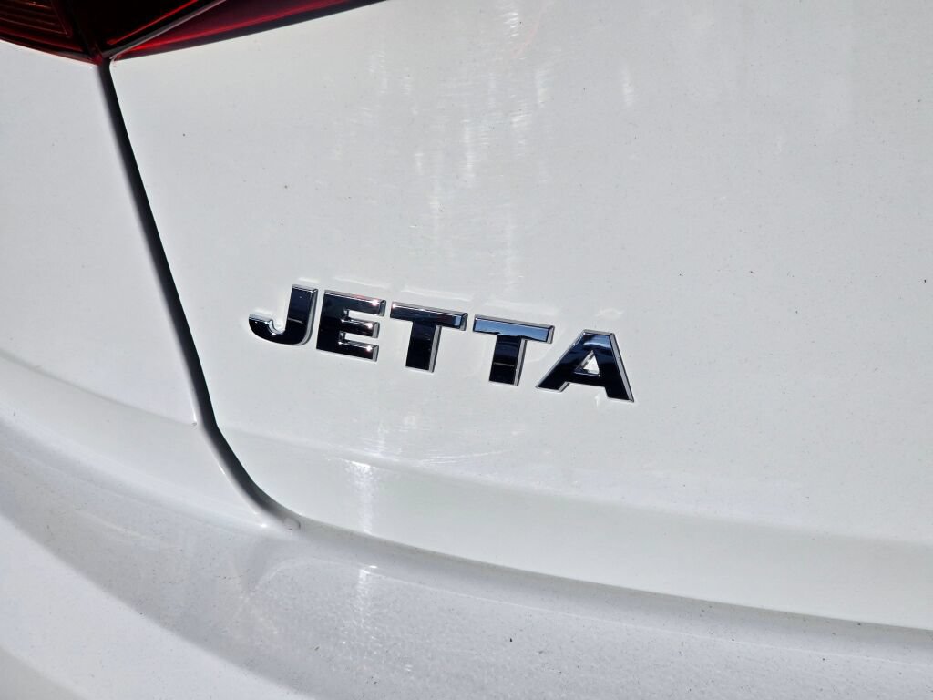 Used 2019 Volkswagen Jetta R-Line FWD image 15