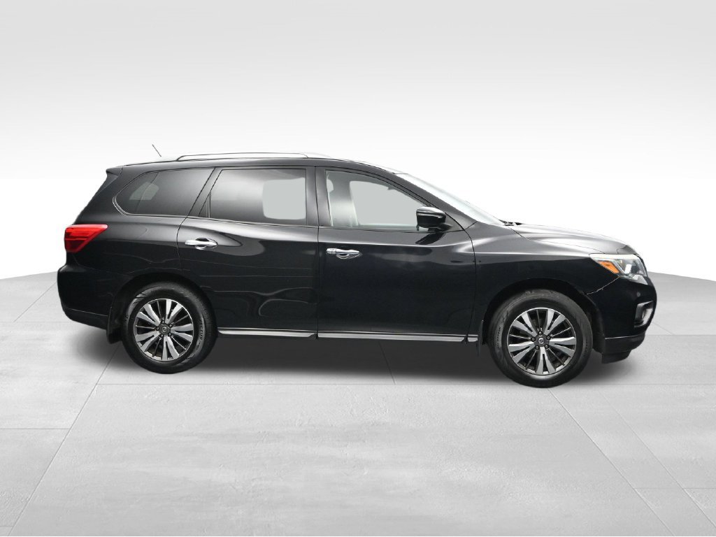 Used 2017 Nissan Pathfinder S AWD/4WD image 6