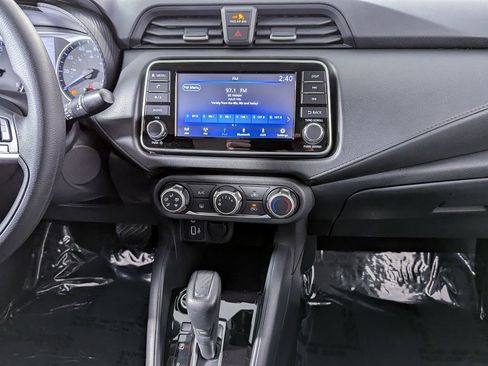 Used 2020 Nissan Versa S FWD image 18
