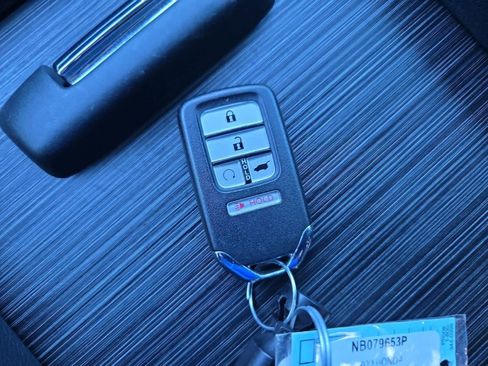 Used 2022 Honda Pilot TrailSport image 34