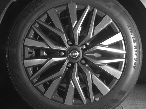 Used 2025 Nissan Altima 2.5 SV image 12