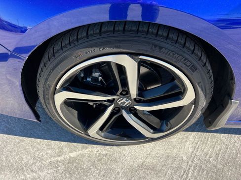 Used 2022 Honda Accord Sport image 11