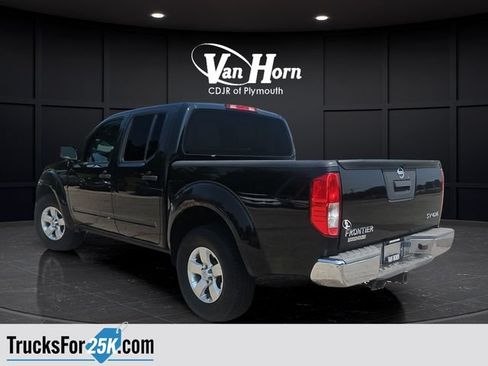 Used 2013 Nissan Frontier SV AWD/4WD image 7