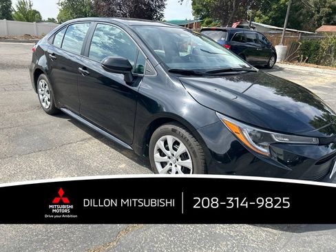 Used 2025 Toyota Corolla LE FWD image 21
