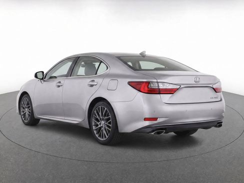 Used 2018 Lexus ES 350 w/ Premier Package FWD image 4