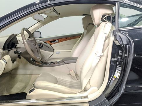 Used 2009 Mercedes-Benz SL 550 image 15