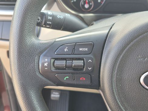 Used 2017 Kia Sorento LX FWD image 18