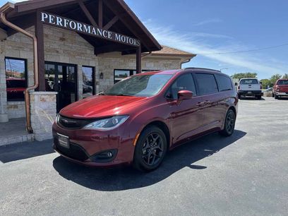 Used 2019 Chrysler Pacifica Touring-L w/ S Appearance Package