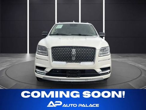 Used 2020 Lincoln Navigator L Reserve w/ Luxury Package image 1