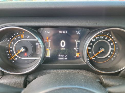 Used 2021 Jeep Gladiator Overland w/ Popular Equipment Package image 23