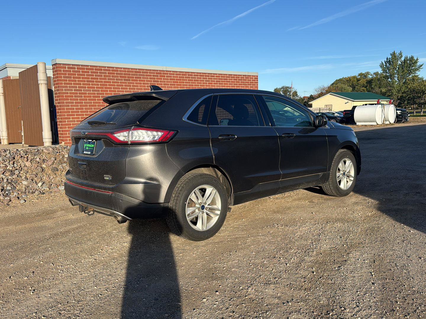 Used 2017 Ford Edge SEL w/ Class II Trailer Tow Package AWD/4WD image 3