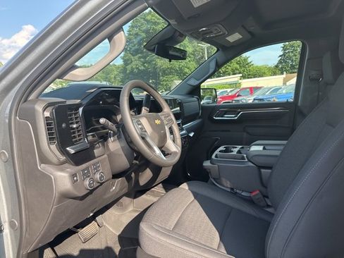 New 2025 Chevrolet Silverado 1500 LT w/ Safety Package image 11