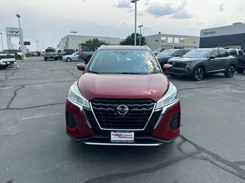 Used 2021 Nissan Kicks SV FWD image 4