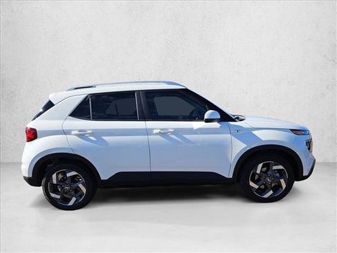 New 2026 Hyundai Venue SEL FWD image 5