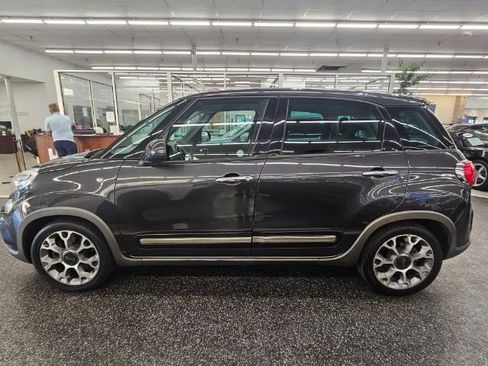 Used 2017 FIAT 500L Trekking image 7