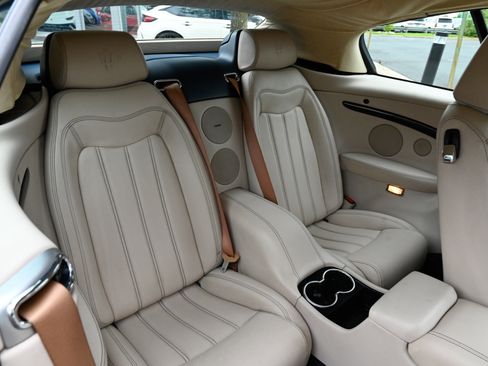 Used 2012 Maserati GranTurismo Convertible RWD image 44