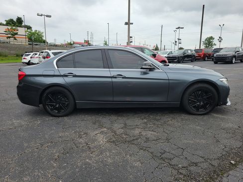 Used 2018 BMW 330i Sedan RWD image 2