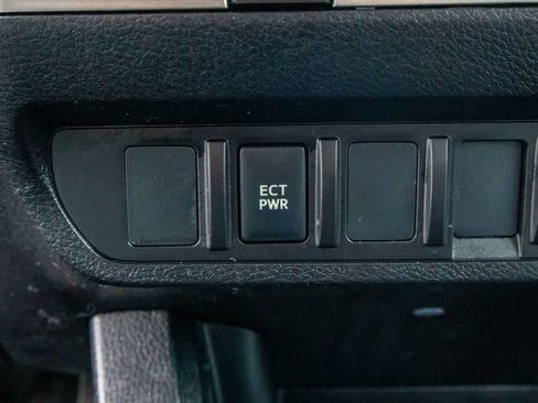 Used 2021 Toyota Tacoma SR5 RWD image 36