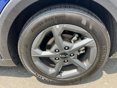 Used 2025 Kia K4 FWD image 30