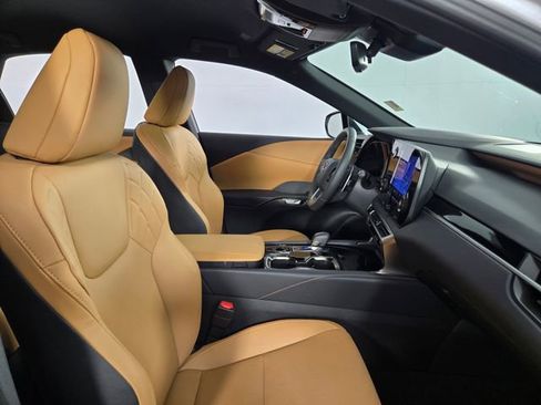 Used 2025 Lexus RX 350 FWD image 14