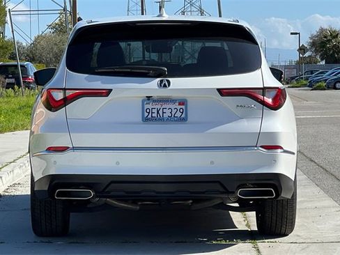 Certified 2023 Acura MDX FWD w/ Technology Package image 5