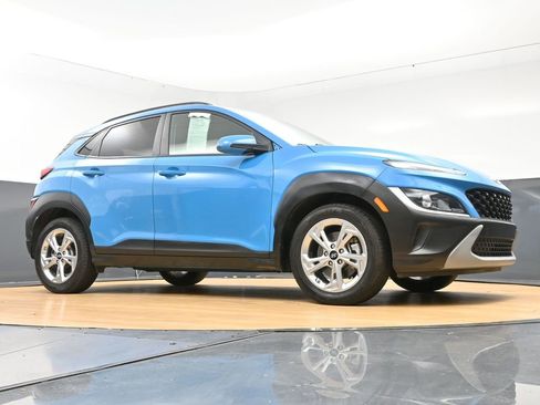 Used 2023 Hyundai Kona SEL AWD/4WD image 46