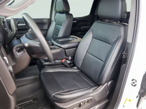 Used 2024 Chevrolet Silverado 1500 Custom RWD image 10