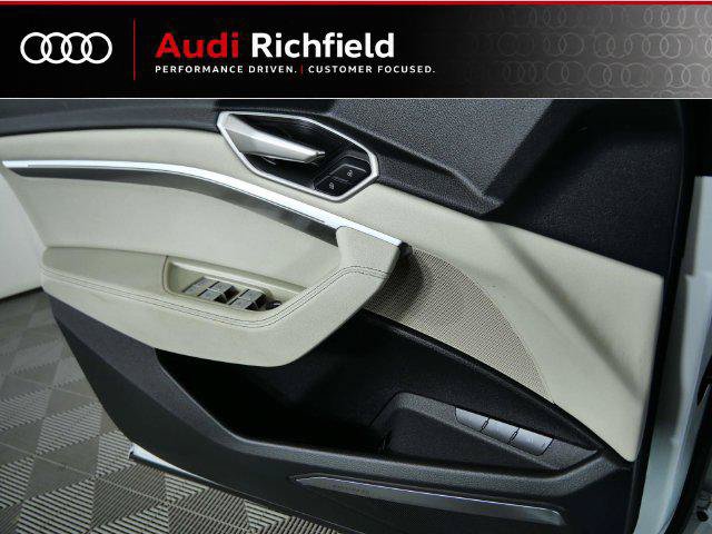 Used 2024 Audi Q8 e-tron Premium Plus w/ Premium Plus Package AWD/4WD image 19