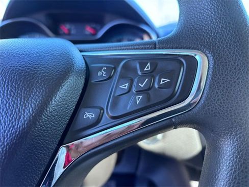 Used 2017 Chevrolet Cruze LT w/ Convenience Package image 18