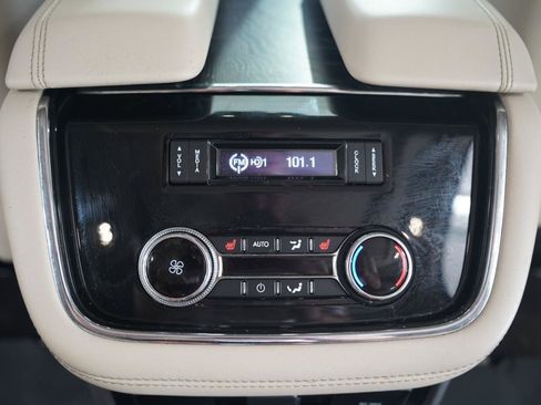 Used 2020 Lincoln Navigator Reserve w/ Cargo Convenience Package RWD image 36