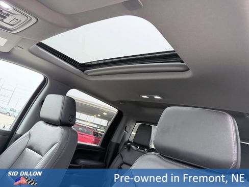 Used 2021 GMC Sierra 2500 SLT w/ SLT Premium Package image 17