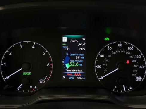 Used 2025 Toyota Corolla LE FWD image 21