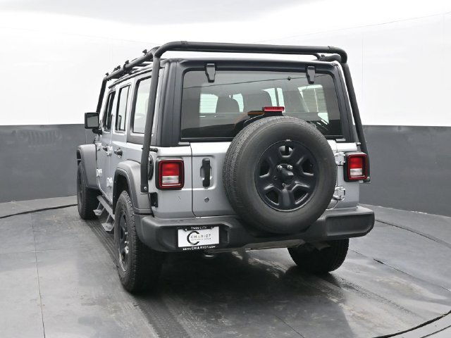 Used 2023 Jeep Wrangler Unlimited Sport AWD/4WD image 4