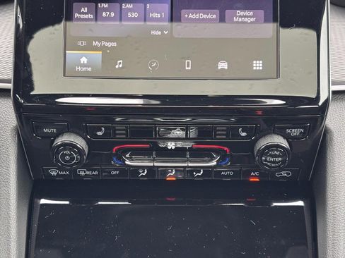 New 2025 Jeep Grand Cherokee L Altitude image 13