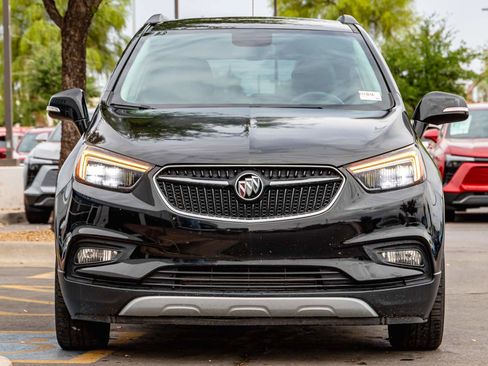 Used 2020 Buick Encore Essence image 4