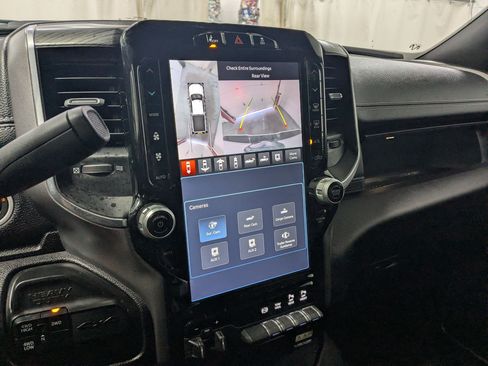 Used 2024 RAM 2500 Laramie w/ Night Edition AWD/4WD image 18