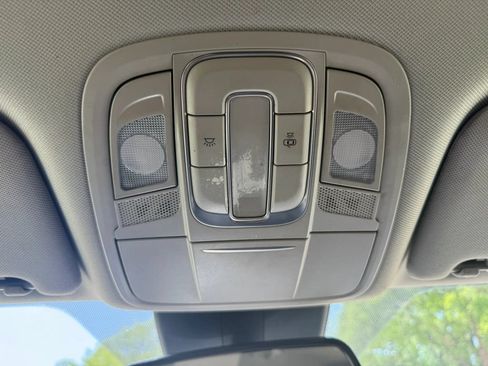 Used 2020 Hyundai Santa Fe SEL FWD image 24