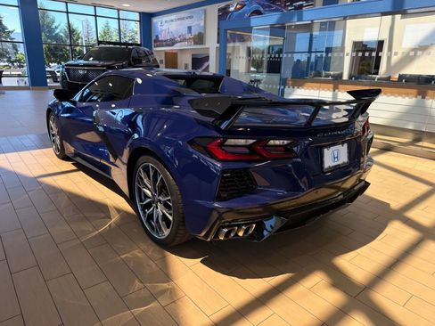 Used 2025 Chevrolet Corvette Stingray Preferred Conv w/ Stealth Interior Trim Package RWD image 3