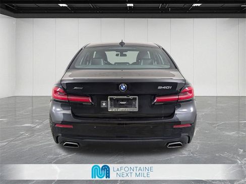 Used 2021 BMW 540i xDrive w/ Premium Package image 4