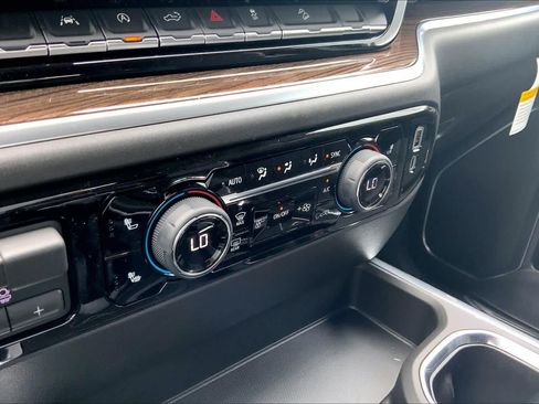New 2026 Chevrolet Silverado 1500 LT AWD/4WD image 19