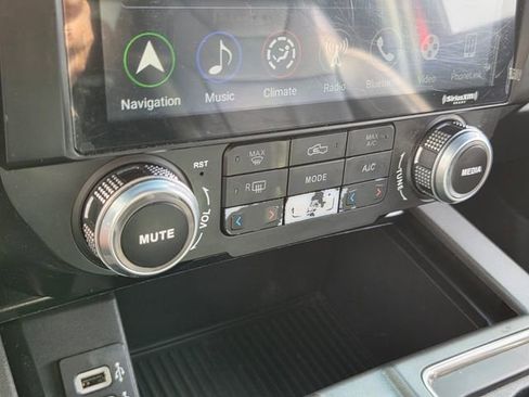 Used 2018 Ford F150 Raptor w/ Equipment Group 802A Luxury AWD/4WD image 19