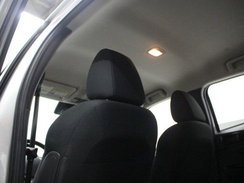 Used 2023 Mitsubishi Eclipse Cross LE image 27